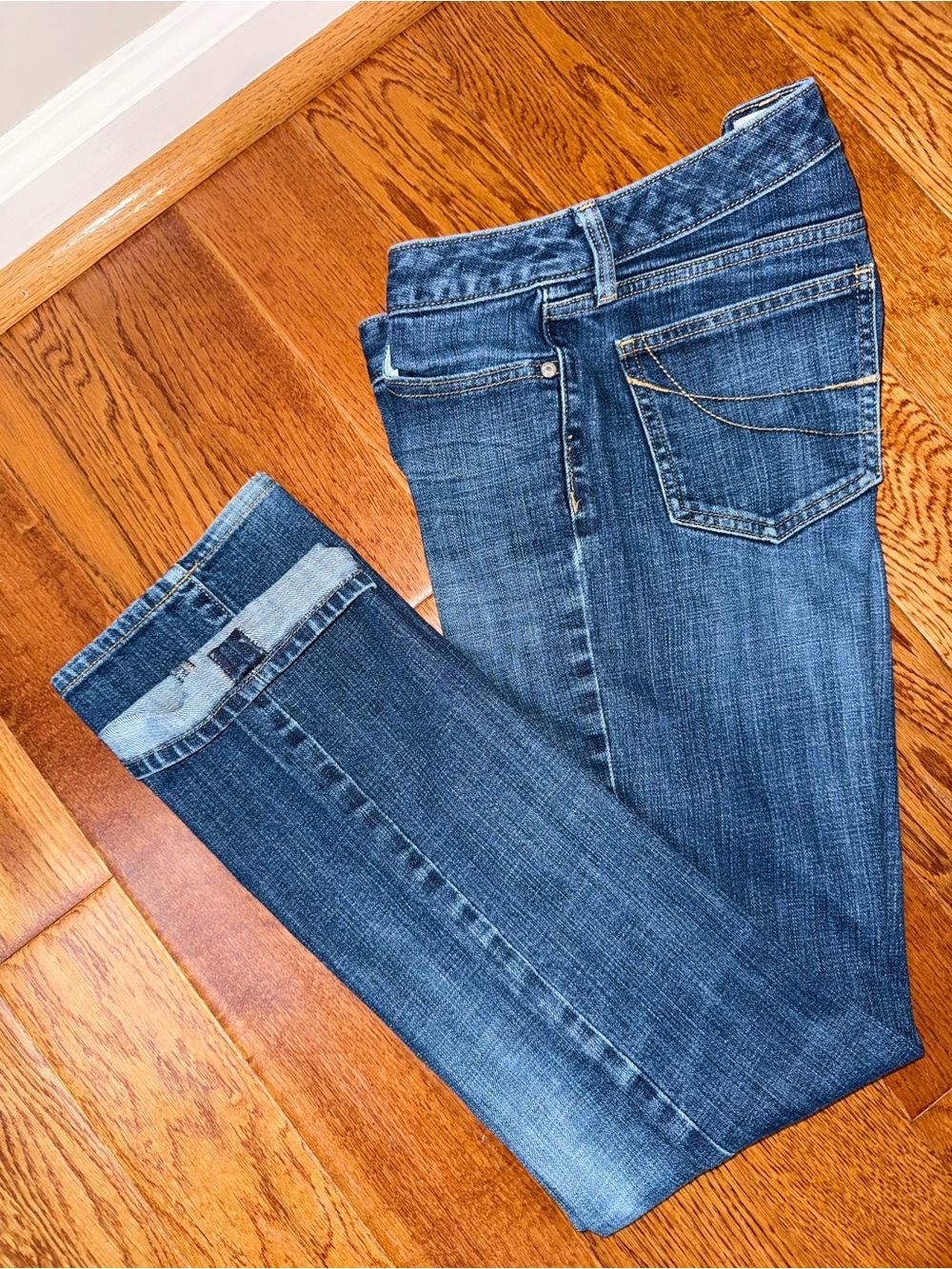 GAP Medium Wash Straight Leg Stretch Jeans Size 27